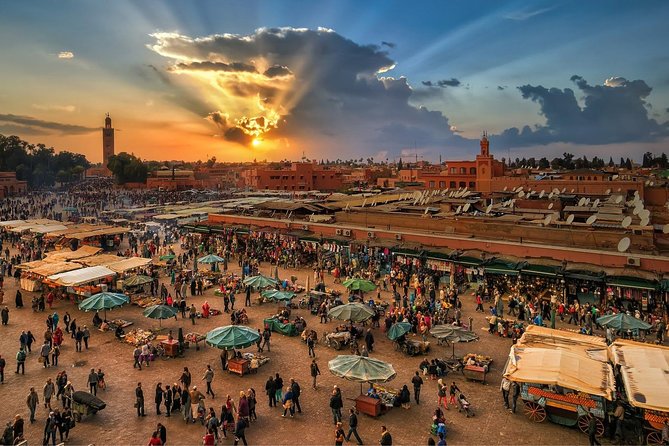 8 - Day Morocco Tour from Casablanca via Chefchaouen & Desert - A full Fez day inside the old medina
