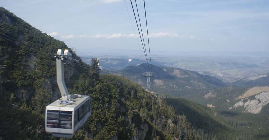 Agadir: Cable Car Sky Network Ticket with Hotel Transport - Rising from the city toward Agadir Oufella