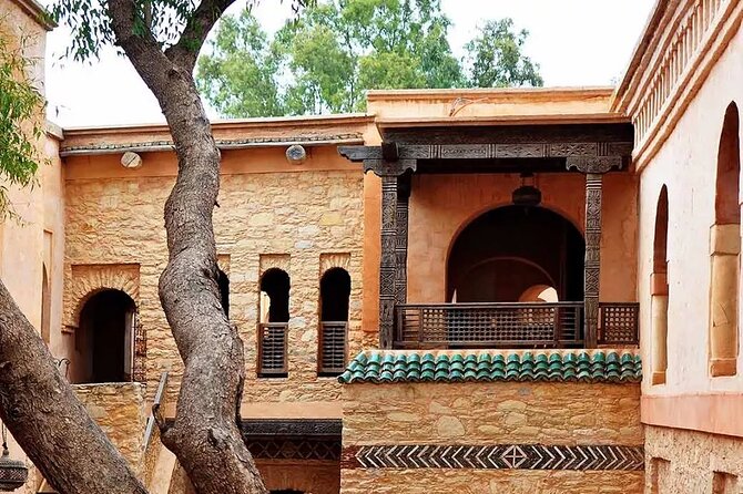 Agadir: Guided city tour with Kasbah and Souk El Had - Mohamed V Mosque, seen from outside