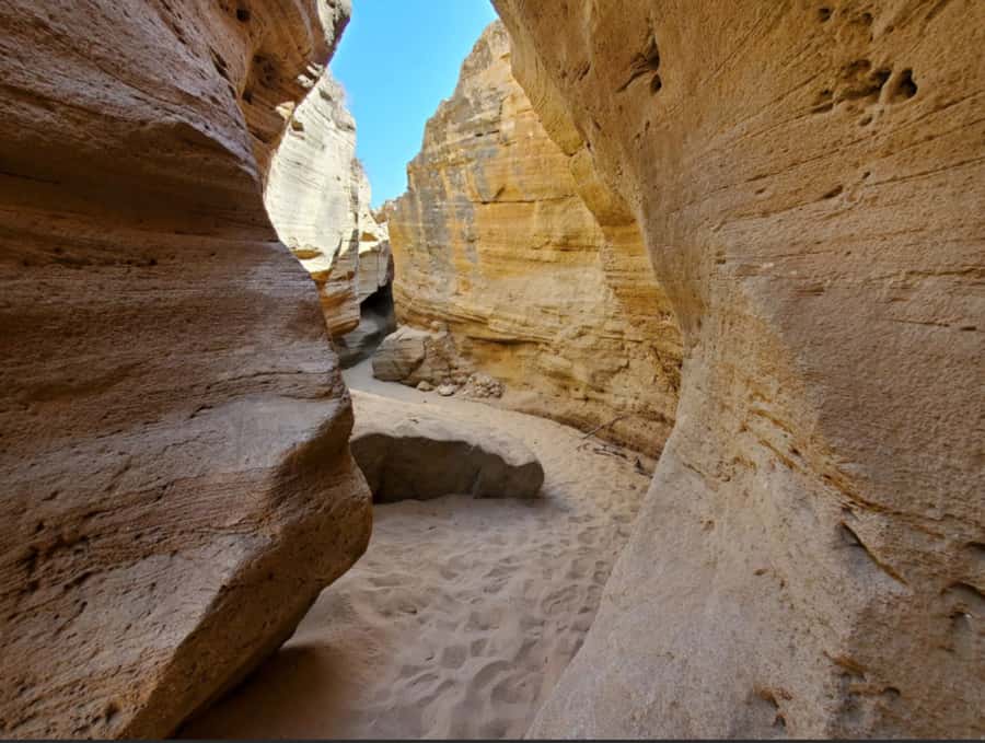 Agadir: Sandboarding Guided Experience & Visit to the Canyon - Heat, clothing, water, and practical comfort