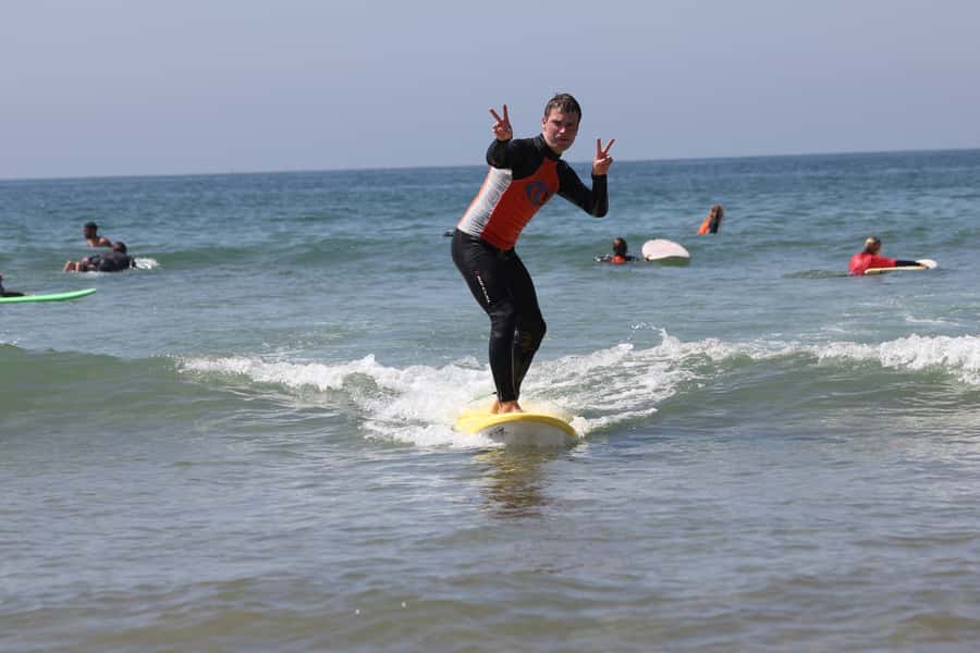 Agadir: Taghazout Beach Surf Lesson with Lunch and Transfer - Key points at a glance