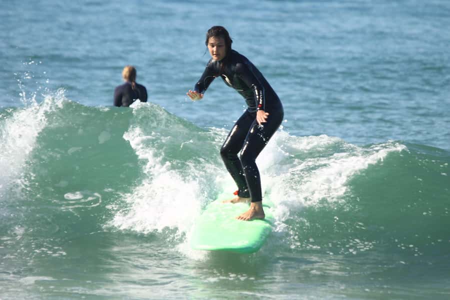 Agadir: Taghazout Beach Surf Lesson with Lunch and Transfer - The first lesson starts on dry sand