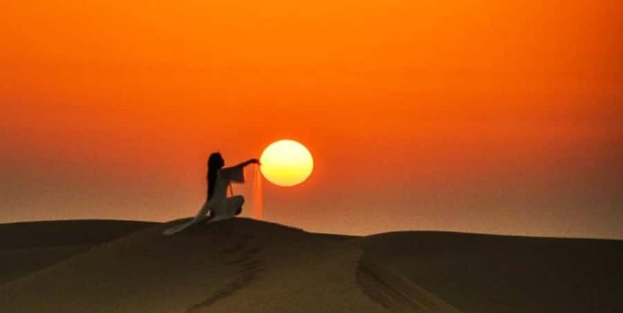 Agadir/Taghazout: Desert Sandboarding & Visit to the Canyon - Majestic Canyon and the coastal cave stop