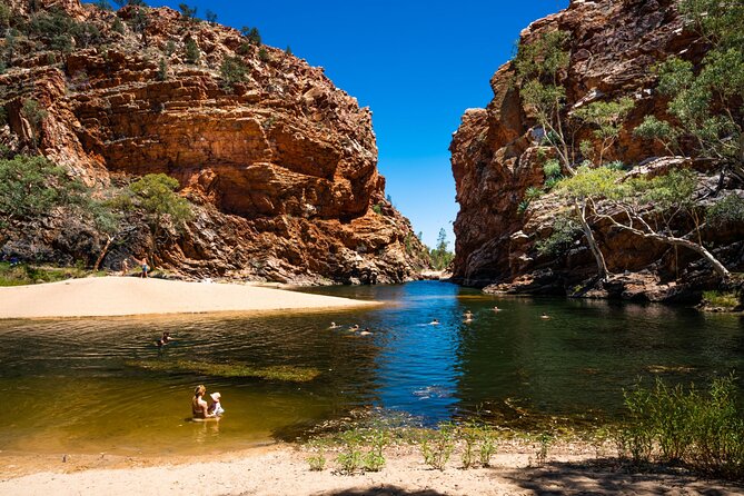 Agadir Taghazout: Paradise Valley & Atlas Mountains Swimming Trip - Crowds, comfort, and the practical trade-off