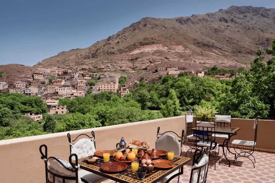 Atlas Mountains and 4 Valleys Day Trip - How the private format affects the day