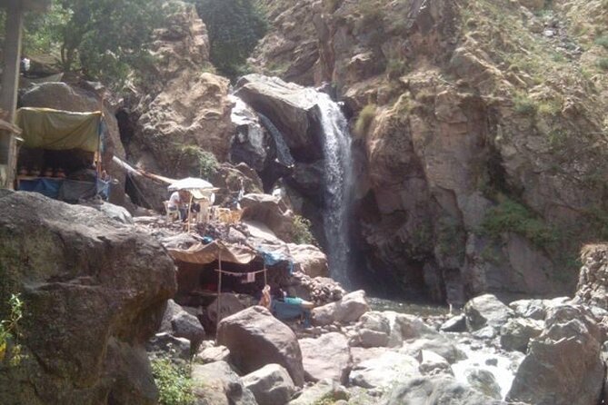 Atlas Mountains ourika valley Guided Tour - What the guide and driver add