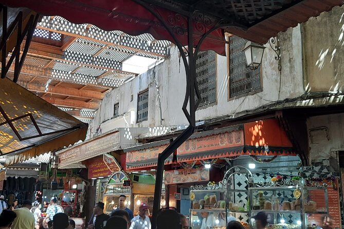 Authentic Fez tour - Attarine Madrasa and Moroccan design