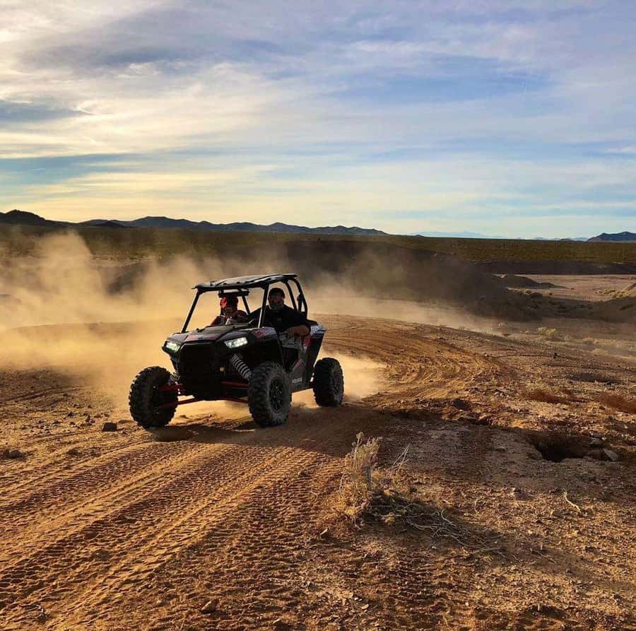 Buggy ride with camels and dinner show in agafay desert - The 40-minute drive from Marrakech