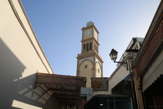 Casablanca and Morocco Shared Walking Tour with Licensed Guide - Casablanca on foot, from cathedral to mosque