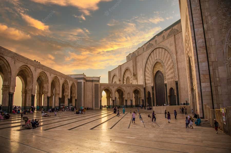 Casablanca City Night Tour and Traditional Moroccan Dinner - Booking details that matter