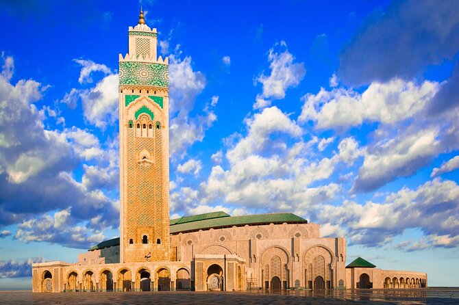 Casablanca City Tour: Hassan II Mosque, Medina & Hidden Gems - Mohammed V Square explains the colonial city