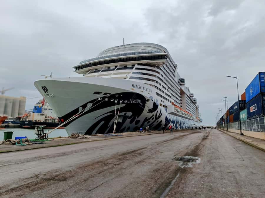 Casablanca day trip from the cruise ship passenger. - Six hours from Casablanca port