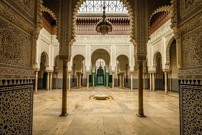 Casablanca Guided City Tour - Mohammed V Square and the modern city center