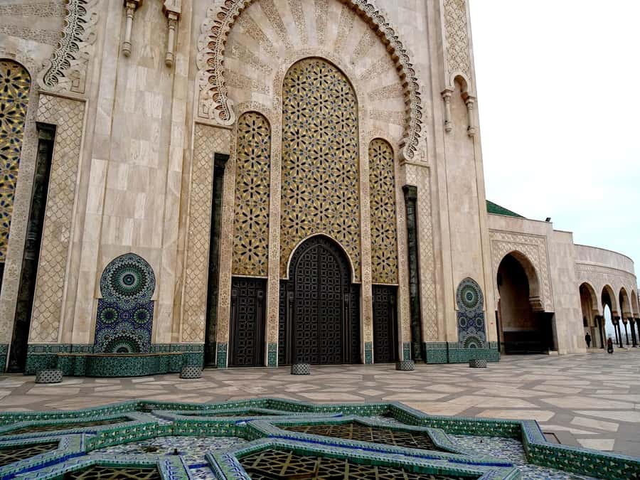 Casablanca: Guided City Tour - Mohammed V Square and the French influence