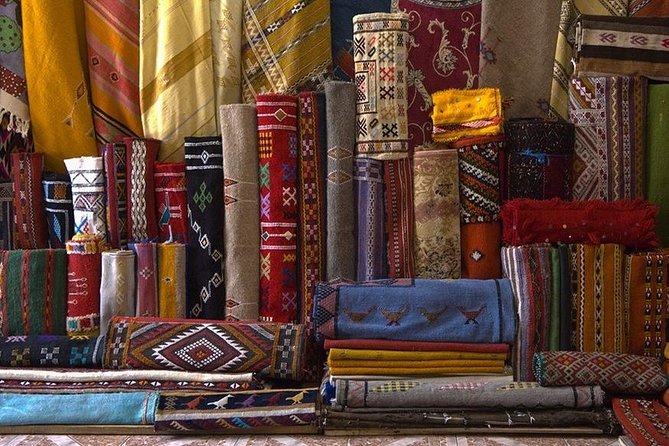 Casablanca: Guided City Tour - Casablanca by minibus, with a wide view of the city