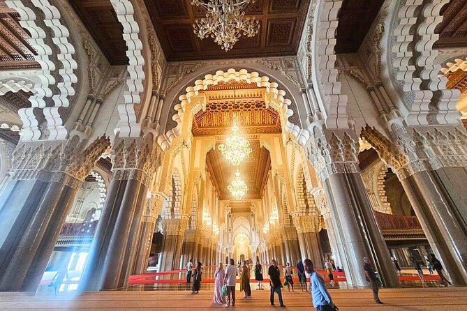 Casablanca Guided Tour of Hassan II Mosque and Arab League Park - Why Hassan II Mosque deserves the first look