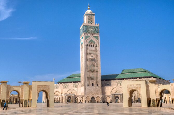 Casablanca: Hassan II Mosque & City Highlights Tour - Shopping, crafts, and the final half hour