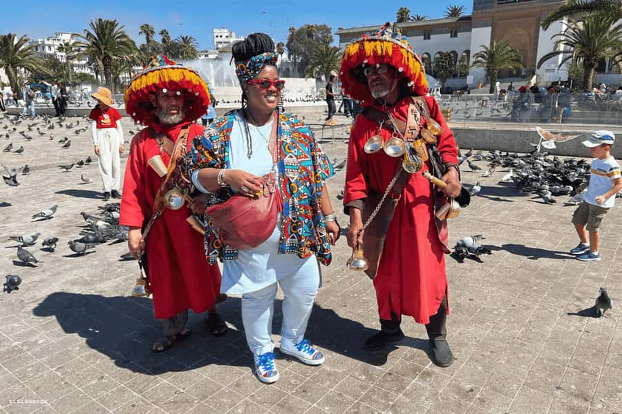 Casablanca: Layover Sightseeing Tour with Airport Transfer - The old city and Rick’s Café are brief but useful