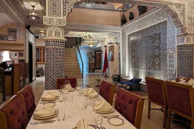 Casablanca Layover Tour with Round-Trip Airport Transfer - Habous and the Royal Palace area