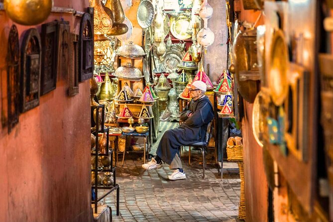 Casablanca Night Tour with Andalusian Dinner Show - Dinner at Dar El Kaid: Moroccan food with a show