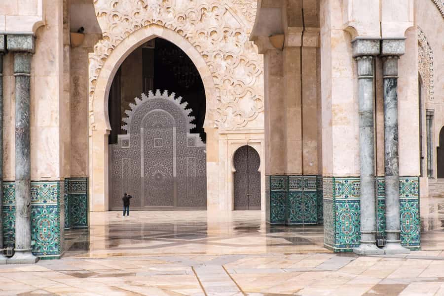 Casablanca: Private Guided Tour with Hassan II Mosque Ticket - What the $53 price gets you