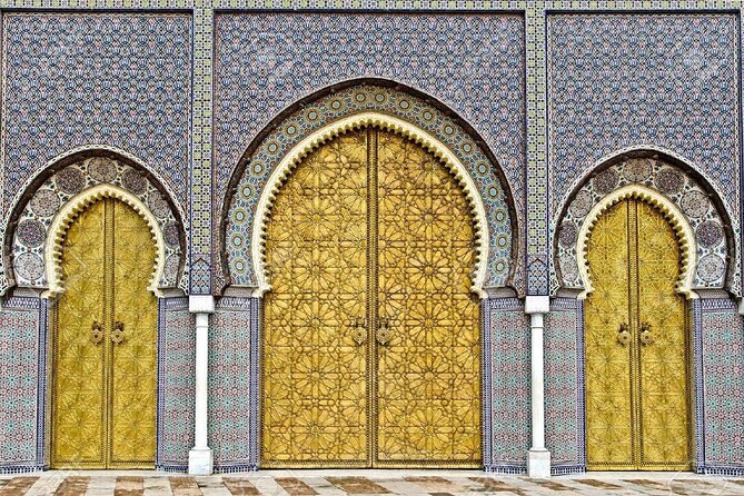 Casablanca to Fez Private Guided Day Trip with lunch - Bab Boujloud, Fez’s blue entrance