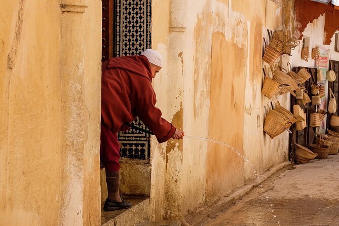 Casablanca to Fez Private Guided Day Trip with lunch - Art D’Argile and Fez pottery