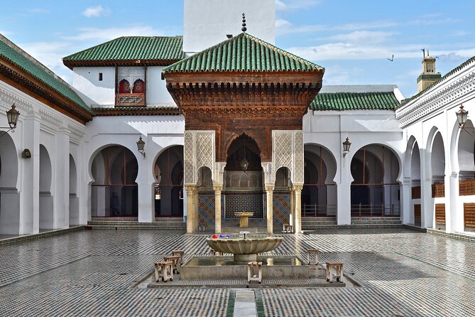 Casablanca to Fez Private Transfer with Full Fez Tour and Lunch - Six hours inside Fez el-Bali