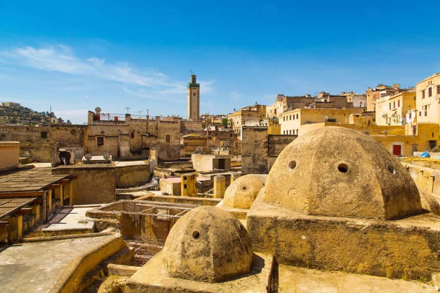 Casablanca to Fez: Scenic & Historical Day Trip with Lunch - A Moroccan lunch inside the medina