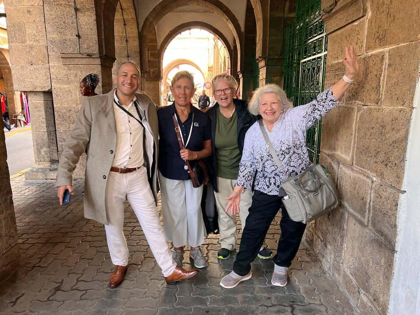 Casablanca: Tour & Guided Mosque Ticket Cruise Excursion - What the vehicle and driver add
