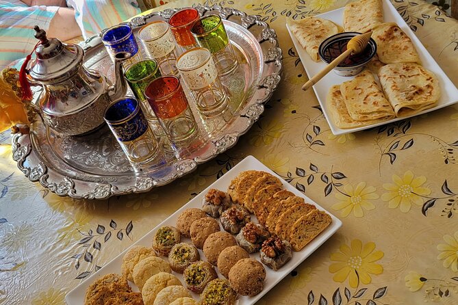 Cook Moroccan Food & Try on Traditional Clothes like a local - A family kitchen instead of a standard cooking school