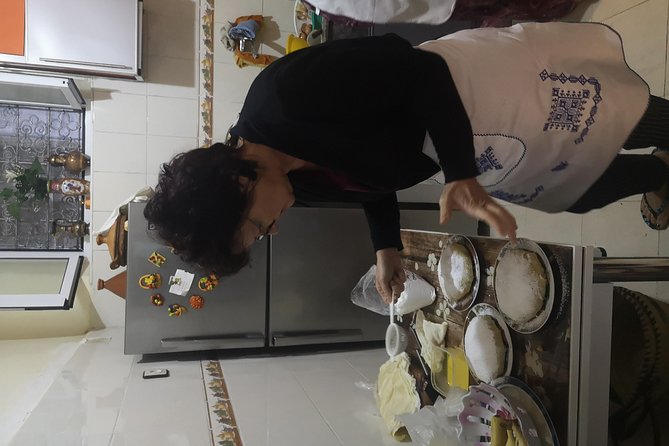 Cours de cuisines chez l'habitant - Preparing sweet and savory Moroccan dishes