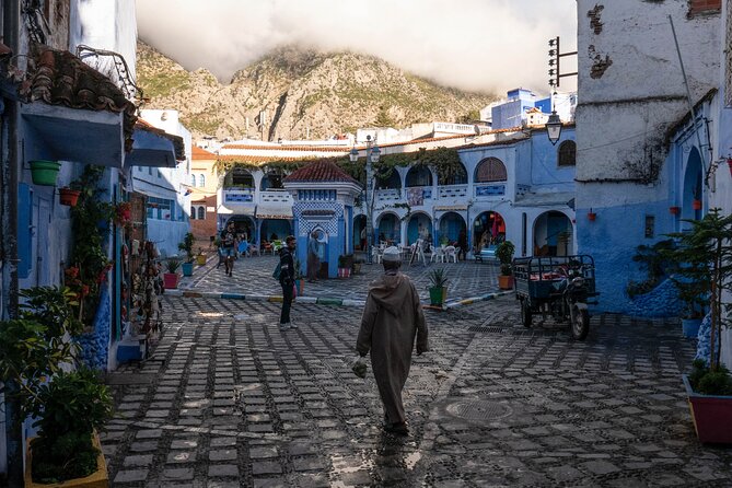 Day Trip From Fes to Chefchaouen - Group size, comfort, and the driver’s role