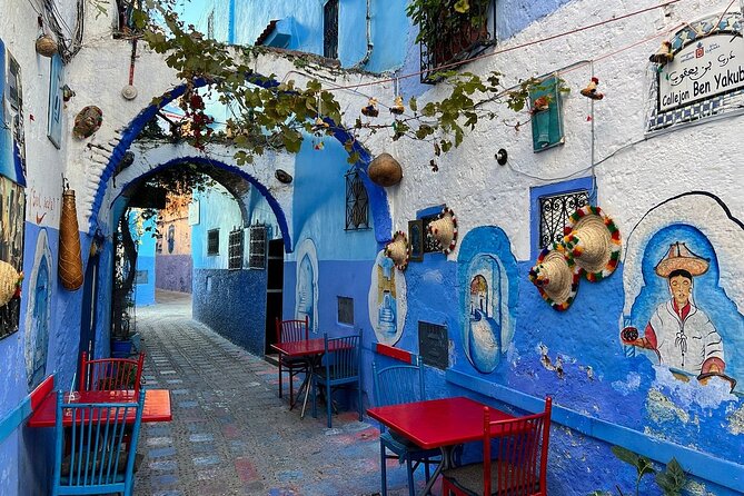 Day Trip to Chefchaouen From Fez with Local Expert - Walking the Medina Without a Fixed Script