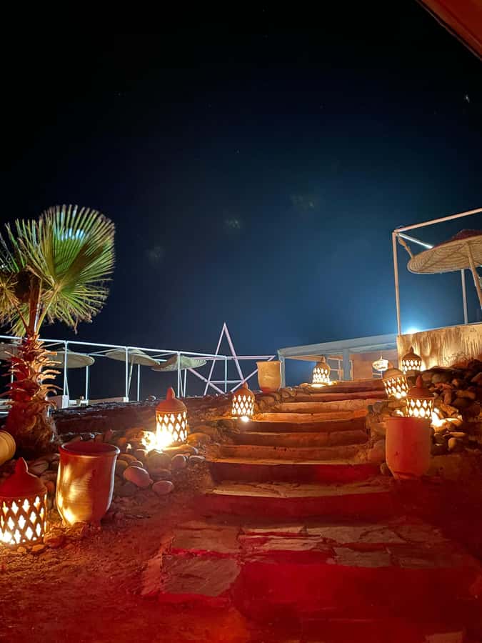 Dinner Show at Agafay desert & Traditional Outfit Photoshoot - Music, dancing, and the fire performance