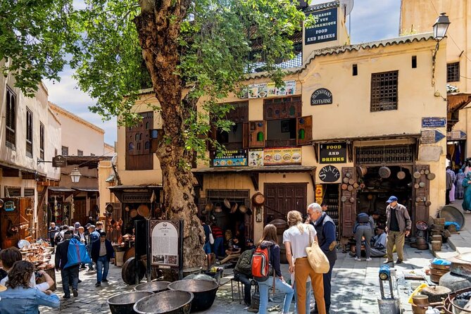 Discover Fes: Culture, handicraft & Hidden Treasures - Al-Qarawiyyin and the spiritual center of Fez