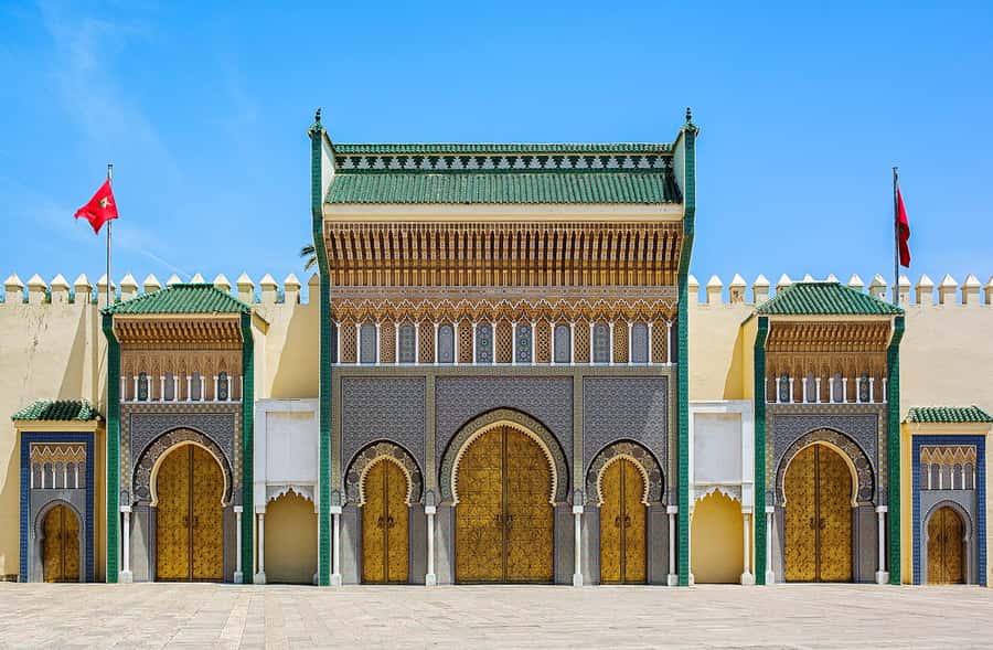 Exclusive Fez Medina Walking Tour with a local Guide - The Spiritual Center Around Moulay Idriss II