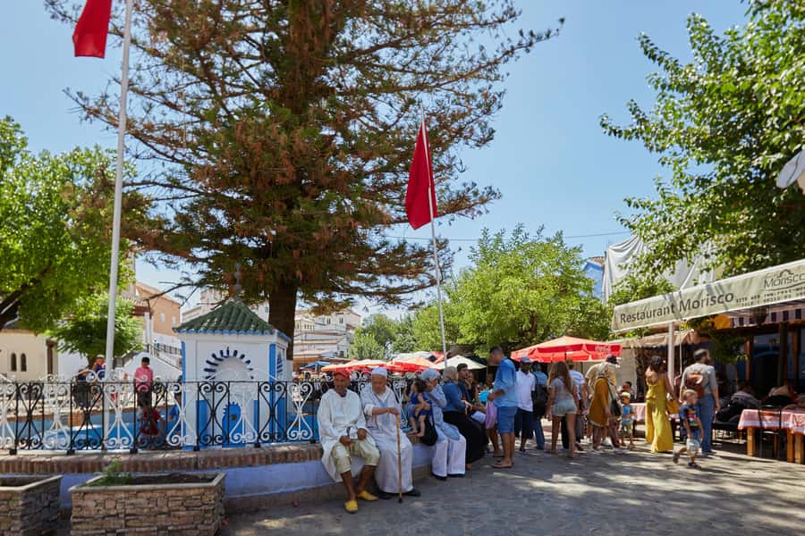Excursión a chafchauen desde Tánger de un día - Entering Chefchaouen after the long drive