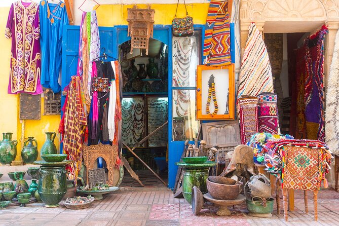 Explore Agadir Souk El Had With a Licensed Tour Guide - The value of a licensed guide