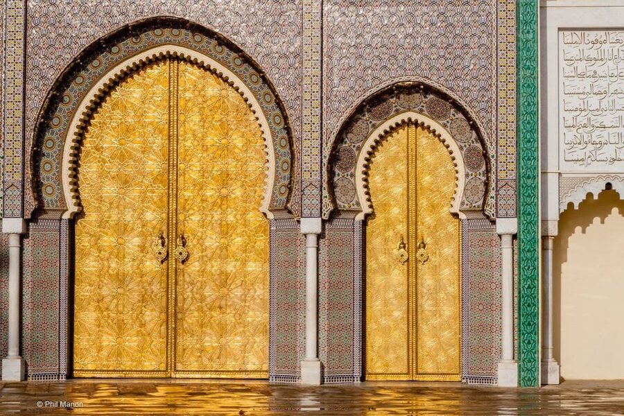 Fes: Guided Sightseeing Tour with Luxury Car - Four hours is enough for an introduction