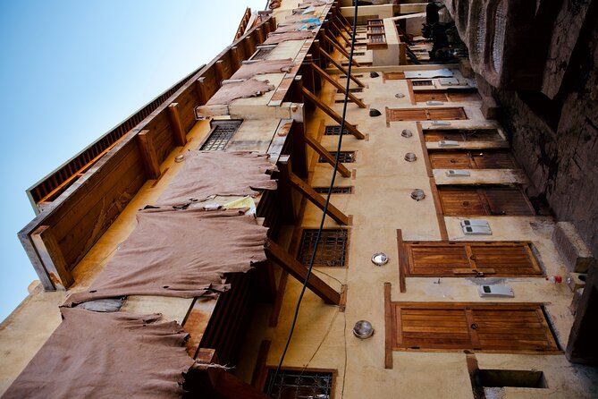 Fes Guided Sightseeing Tour with Luxury Car All Inclusive Tickets - What the driver adds