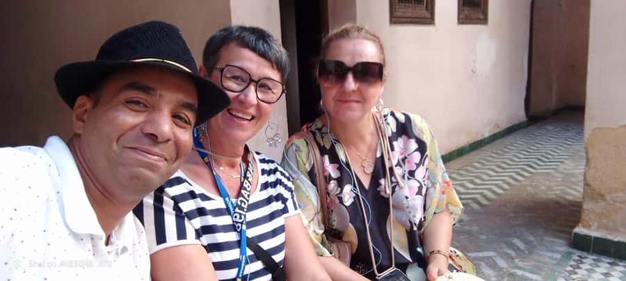 Fes: Royal Palace, Madrasa, Tannery & Souks and Medina Tour - Why a guide matters in Fes
