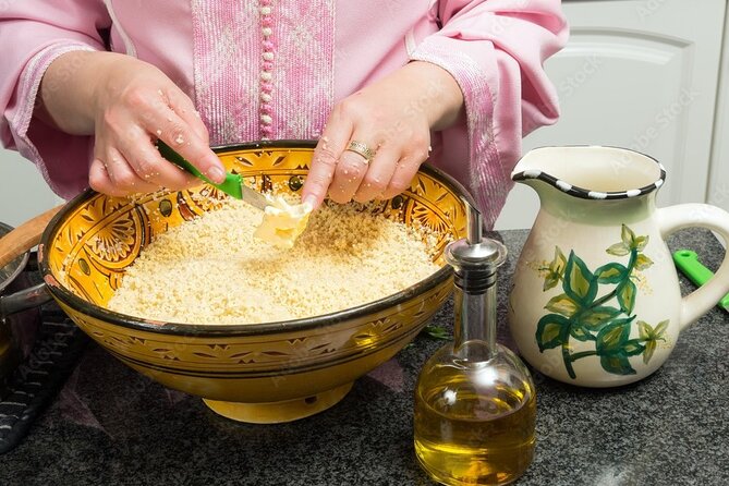 Fez Cooking Class at Palais bab sahra - What the guides add to the class