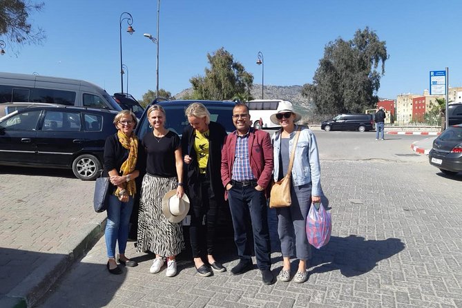 Fez cultural and handicraft tour half day - Choosing lunch in a Moroccan restaurant