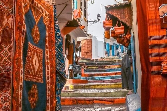 Fez Guided Tour of Artisans and Handicrafts Full-Day Private Tour - Moroccan lunch and the optional Dar Batha Museum