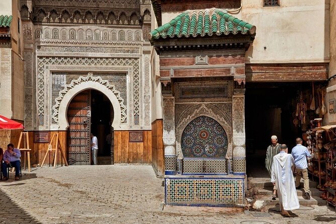 Fez Guided Tour with lunch from Casablanca - Reaching Fez in a comfortable vehicle