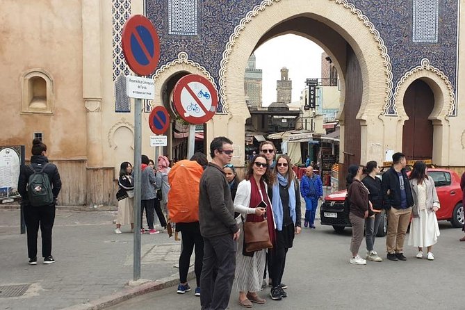 Fez Medina 4-Hour Guided Walking Tour - Quaraouiyine Mosque and the limits of sightseeing