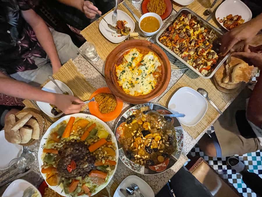 Fez: Souk Tour and Traditional Home Cooking Class - Mint tea in a Fez family home