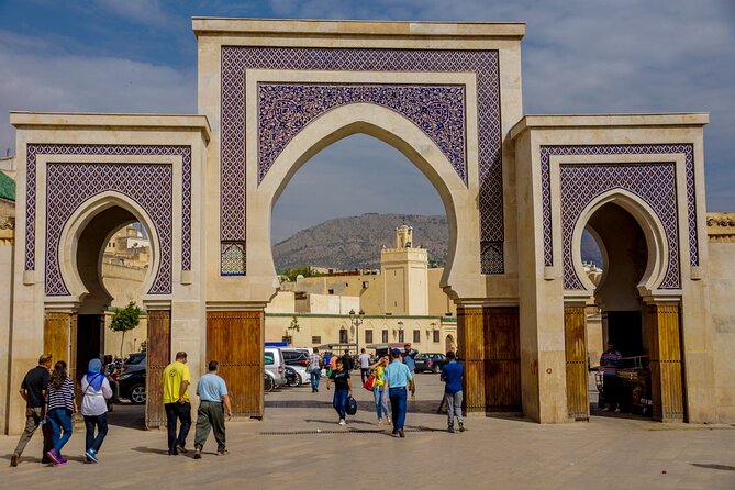Fez Tours : Guide and Monuments tickets are included - Why this Fez tour works well in a maze-like medina