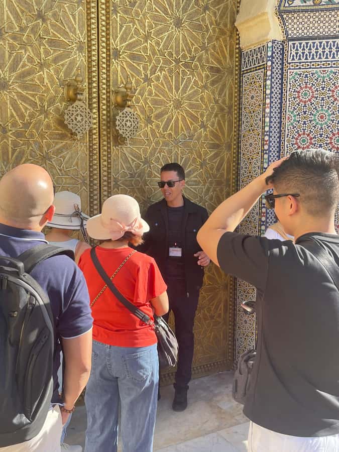 Friend tour guide to Fes Medina private walking tour - Tannery visits and traditional craft